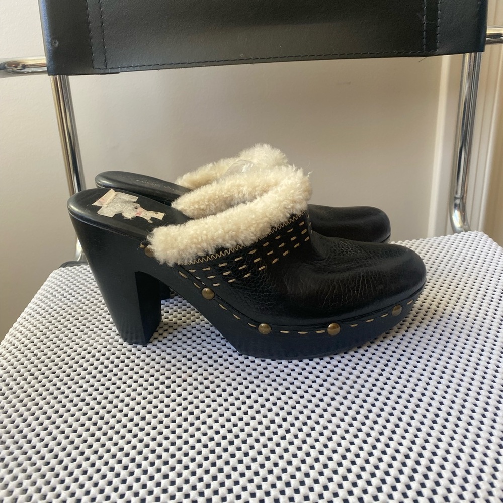 Black Leather Nine West Clogs with Shearling Lining